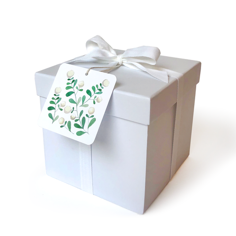 White Berries Gift Tags